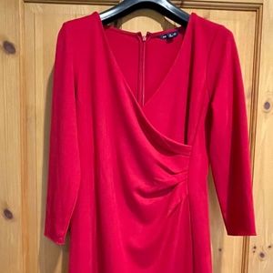 Lands' End Red 3/4 Sleeve Dress Size 6 with v-neck and gathered front